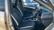 Toyota Aygo X 1.0 VVT-i Edge 5dr Petrol Hatchback